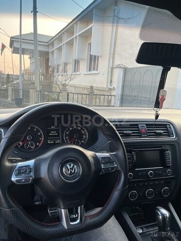 Volkswagen Jetta 2013, 189,000 km - 2.0 l - Zaqatala