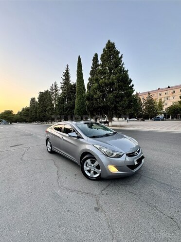 Hyundai Elantra 2011, 218,200 km - 1.8 л - Sumqayıt