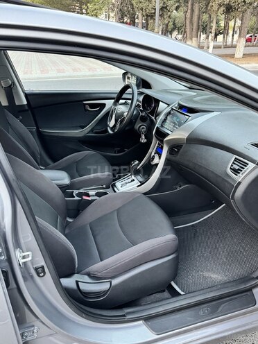 Hyundai Elantra 2011, 218,200 km - 1.8 л - Sumqayıt
