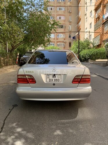 Mercedes E 240 2001, 309,000 km - 2.4 л - Bakı