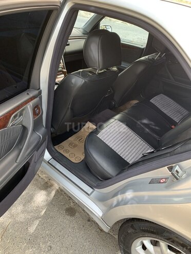 Mercedes E 240 2001, 309,000 km - 2.4 л - Bakı