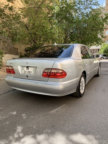 Mercedes E 240 2001, 309,000 km - 2.4 л - Bakı