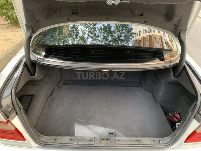 Mercedes E 240 2001, 309,000 km - 2.4 л - Bakı