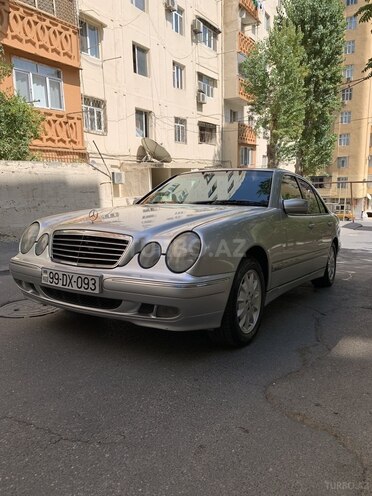 Mercedes E 240 2001, 309,000 km - 2.4 л - Bakı