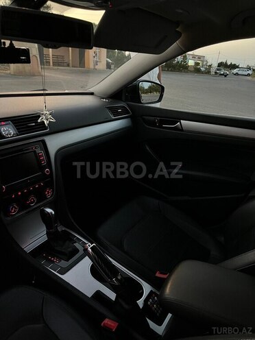 Volkswagen Passat 2013, 256,000 km - 2.5 l - Bakı