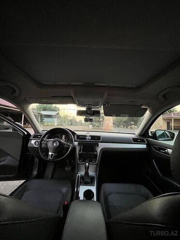 Volkswagen Passat 2013, 256,000 km - 2.5 l - Bakı