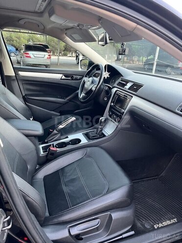 Volkswagen Passat 2013, 256,000 km - 2.5 l - Bakı
