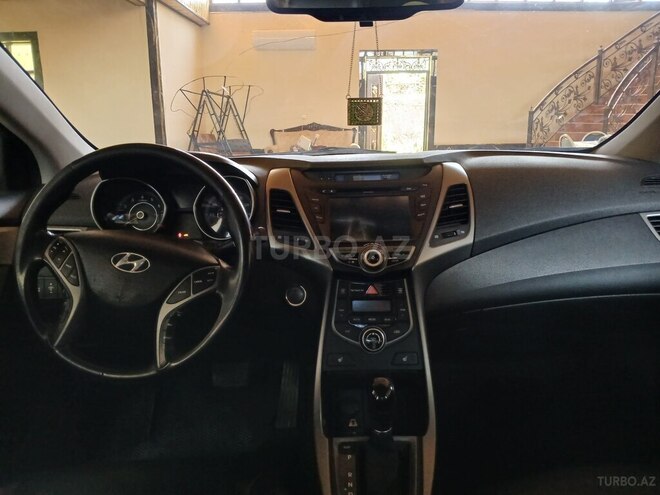 Hyundai Elantra 2015, 140,390 km - 1.8 l - Şəmkir