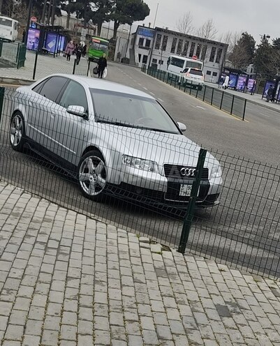 Audi A4 2003, 269,000 km - 2.0 л - Bakı