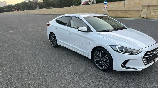 Hyundai Avante 2016, 80,727 km - 1.6 л - Bakı