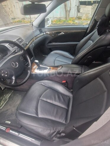 Mercedes E 240 2005, 300,000 km - 2.6 l - Bakı