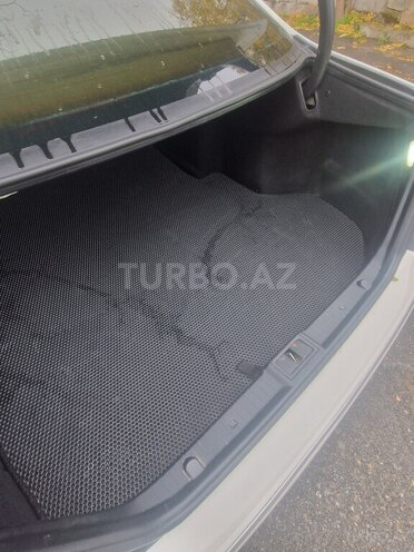 Mercedes E 240 2005, 300,000 km - 2.6 l - Bakı