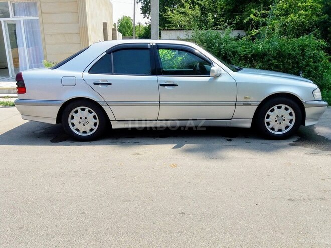 Mercedes C 180 1999, 270,000 km - 1.8 l - Qazax