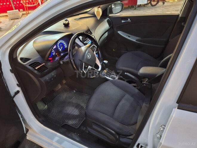 Hyundai Accent 2013, 223,000 km - 1.6 l - Ağcabədi