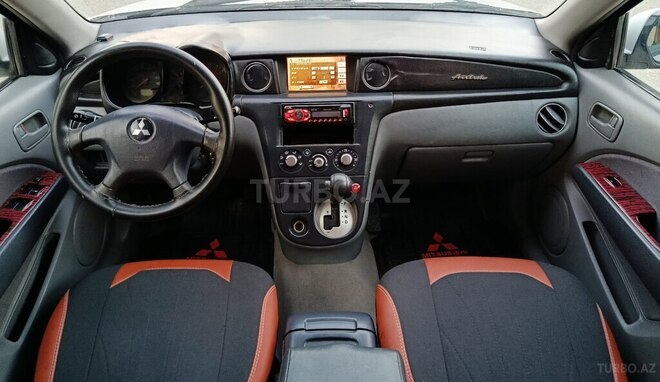 Mitsubishi Airtrek 2002, 298,000 km - 2.0 l - Sumqayıt