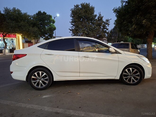 Hyundai Accent 2013, 223,000 km - 1.6 l - Ağcabədi