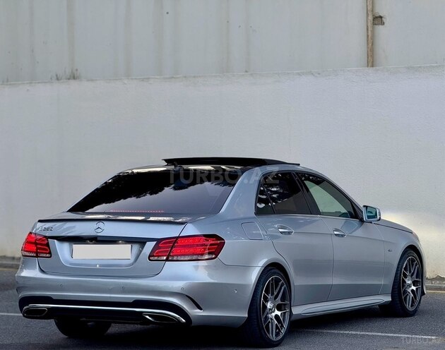 Mercedes E 250 2015, 302,001 km - 2.2 l - Bakı
