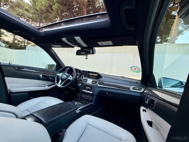 Mercedes E 250 2015, 302,001 km - 2.2 l - Bakı