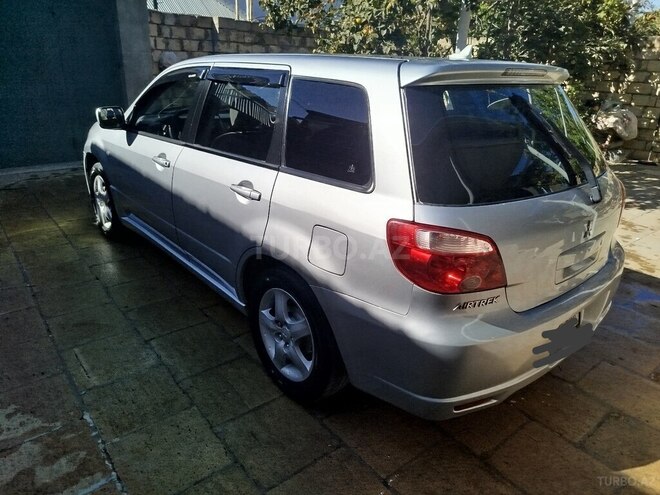 Mitsubishi Airtrek 2004, 180,000 km - 2.0 l - Şirvan