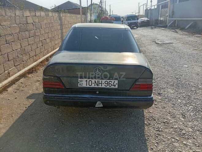 Mercedes E 200 1993, 450,249 km - 2.0 l - Bakı
