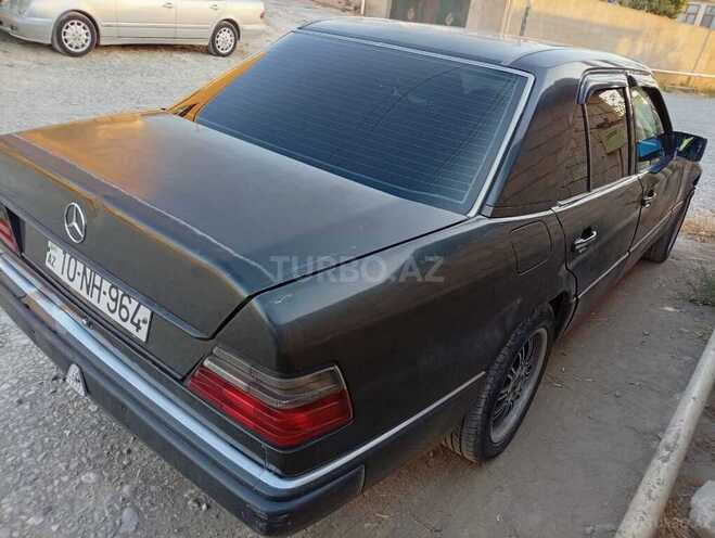 Mercedes E 200 1993, 450,249 km - 2.0 l - Bakı
