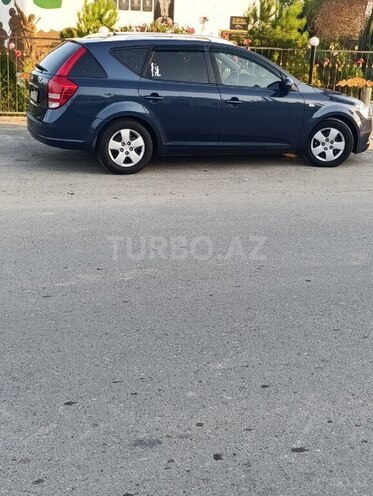 Kia  2012, 341,000 km - 1.6 l - Salyan
