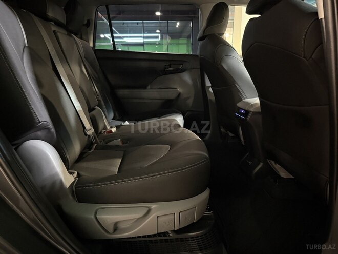 Toyota Highlander 2022, 141,000 km - 2.5 l - Bakı