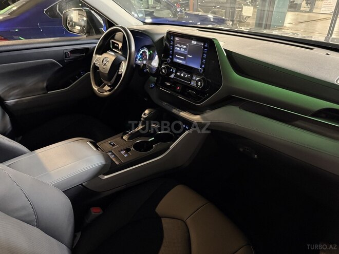 Toyota Highlander 2022, 141,000 km - 2.5 l - Bakı