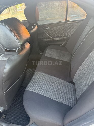 Mercedes E 290 1999, 256,000 km - 2.9 l - Xırdalan