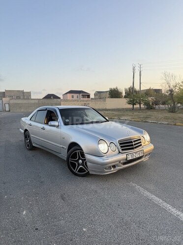 Mercedes E 290 1999, 256,000 km - 2.9 l - Xırdalan