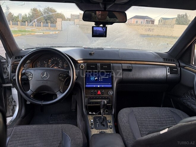 Mercedes E 290 1999, 256,000 km - 2.9 l - Xırdalan