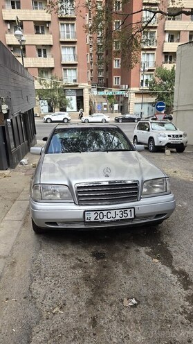 Mercedes C 200 1995, 419,000 km - 2.0 л - Bakı