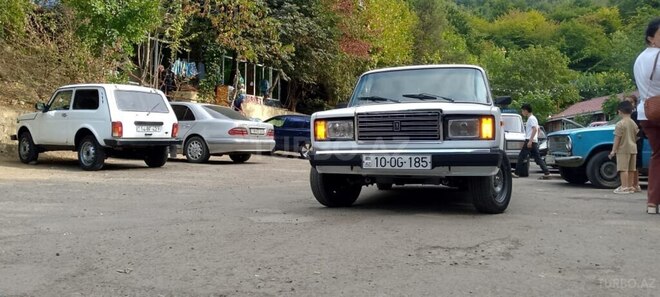 LADA (VAZ) 2107 2005, 500,000 km - 1.6 l - Salyan