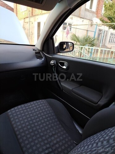 Renault Megane 2006, 260,000 km - 1.9 л - Masallı