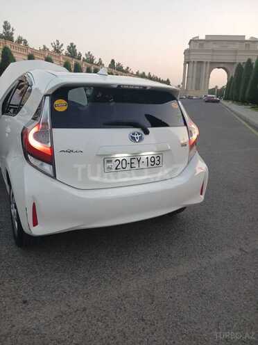 Toyota Aqua 2017, 150,000 km - 1.5 l - Gəncə