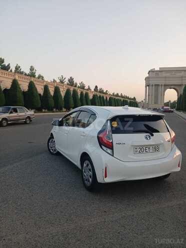 Toyota Aqua 2017, 150,000 km - 1.5 l - Gəncə