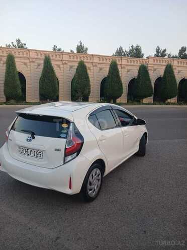Toyota Aqua 2017, 150,000 km - 1.5 l - Gəncə