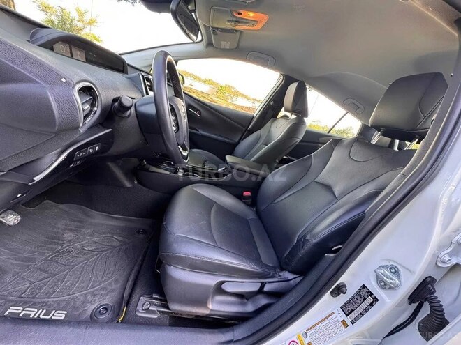 Toyota Prius 2020, 144,000 km - 1.8 l - Neftçala