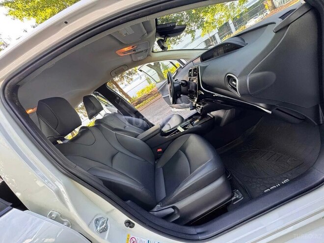 Toyota Prius 2020, 144,000 km - 1.8 l - Neftçala