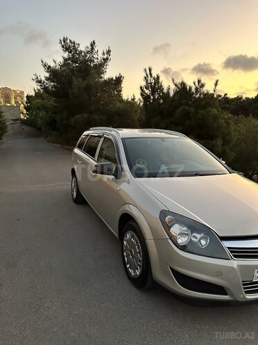 Opel Astra 2009, 227,000 km - 1.4 l - Bakı
