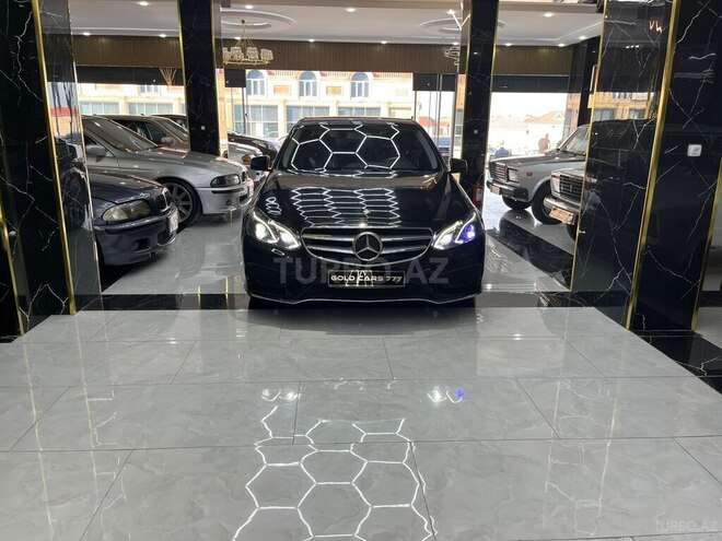Mercedes E 200 2011, 220,153 km - 2.0 l - Sumqayıt