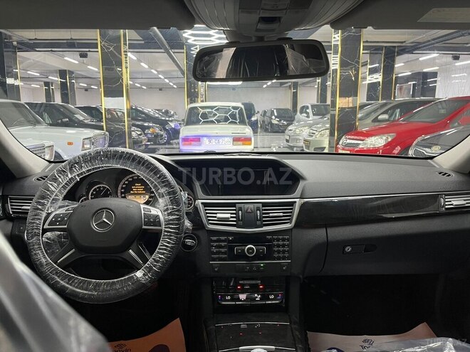 Mercedes E 200 2011, 220,153 km - 2.0 l - Sumqayıt