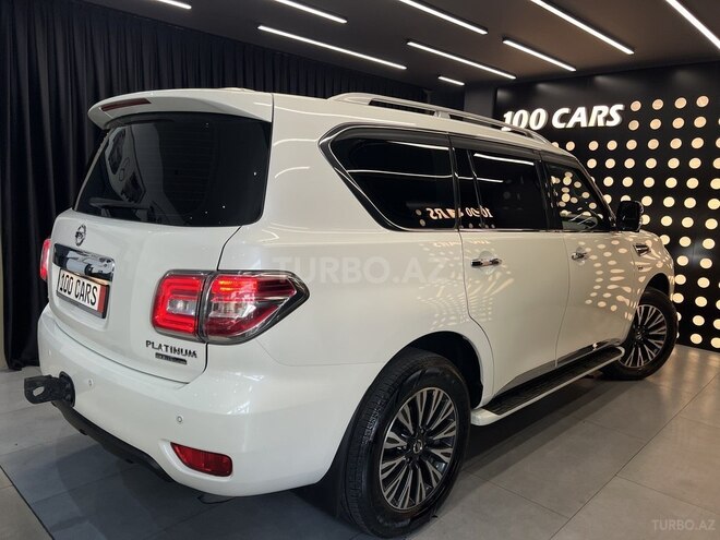 Nissan Patrol 2017, 97,000 km - 5.6 л - Bakı