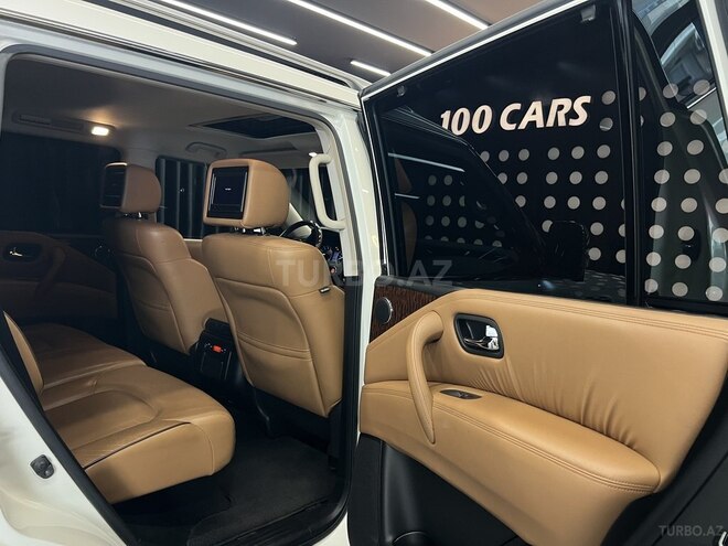 Nissan Patrol 2017, 97,000 km - 5.6 л - Bakı