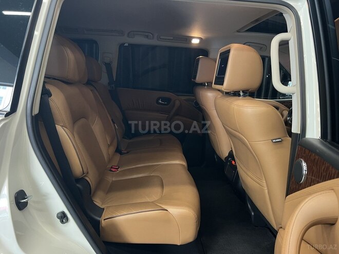 Nissan Patrol 2017, 97,000 km - 5.6 л - Bakı