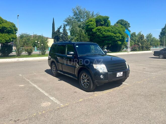 Mitsubishi Pajero 2007, 220,000 km - 3.5 l - Bakı