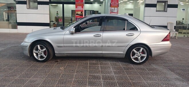 Mercedes C 200 2001, 234,123 km - 2.0 l - Bakı