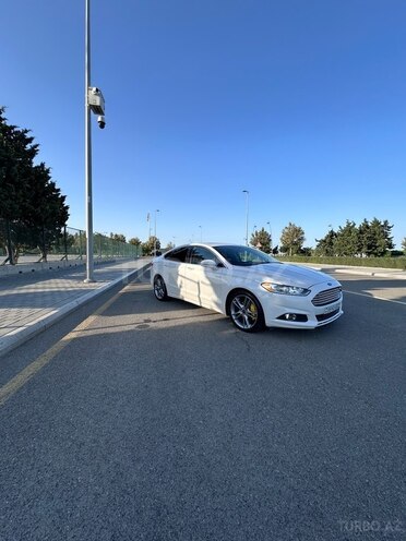 Ford Fusion (North America) 2015, 211,700 km - 2.0 л - Bakı
