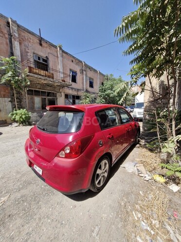 Nissan Tiida 2011, 380,000 km - 1.8 l - Bakı