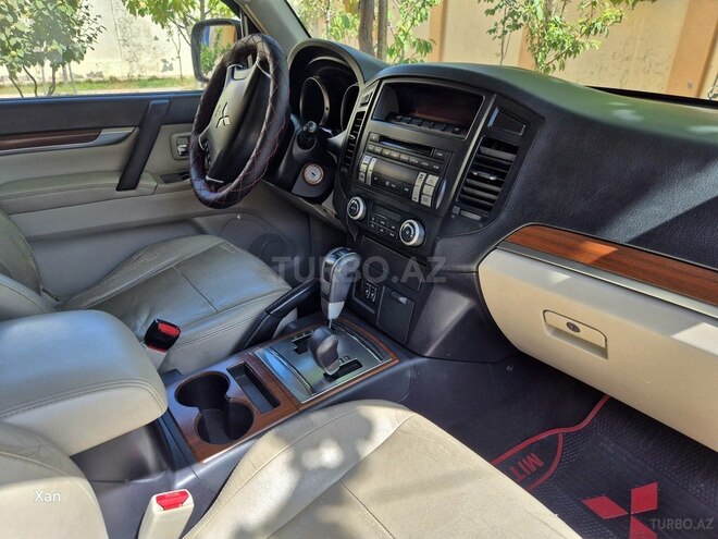 Mitsubishi Pajero 2007, 352,000 km - 3.0 l - Bakı
